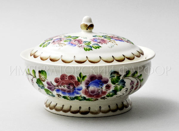 Bowl with a lid Kundubochka 