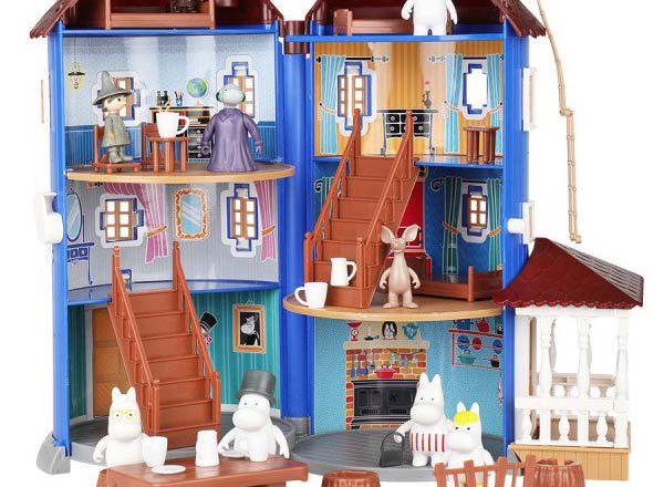 Toy house with characters and furn Moomin house 