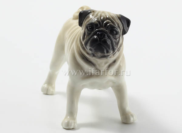 Sculpture Pug-dog