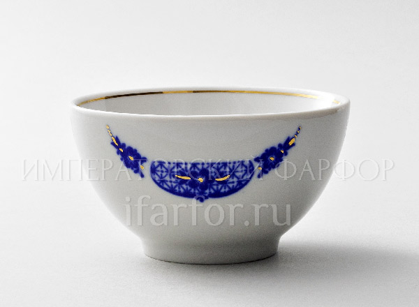 Tea bowl Cobalt with gold Collection