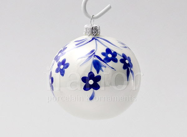 Christmas tree toy Christmas ball Holland. Forget-me-nots (Myosotis)