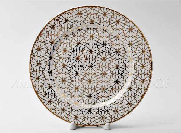 Plate shallow Gothic