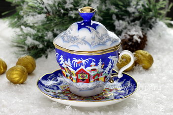 Cup with a lid and saucer tea Winter fairy tale Gift-2