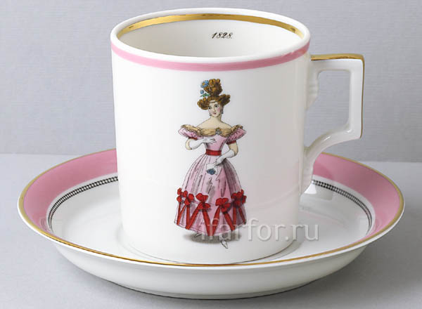 Cup and saucer in a gift box Modes de Paris 1828 Armorial