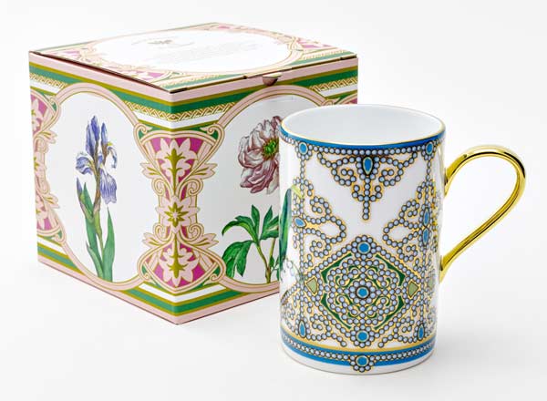 Mug in a gift box Flowers and berries of Russia. May lily of the valley Solo